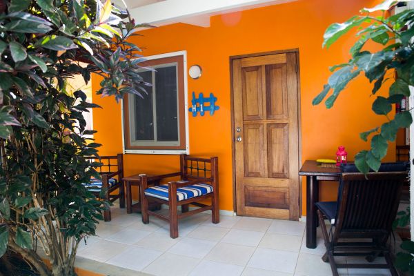Tropical Inn