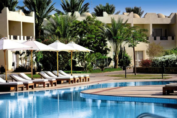 Reef Oasis Beach Resort