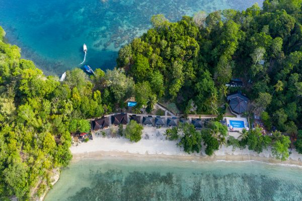 White Sands Beach Resort